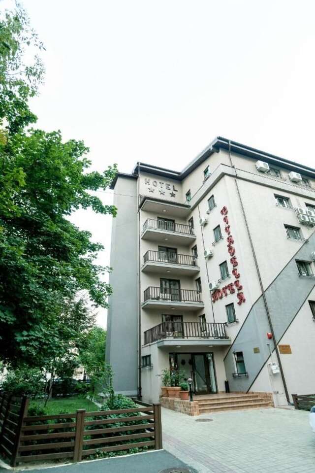 Отель Hotel Citadella Бухарест-3